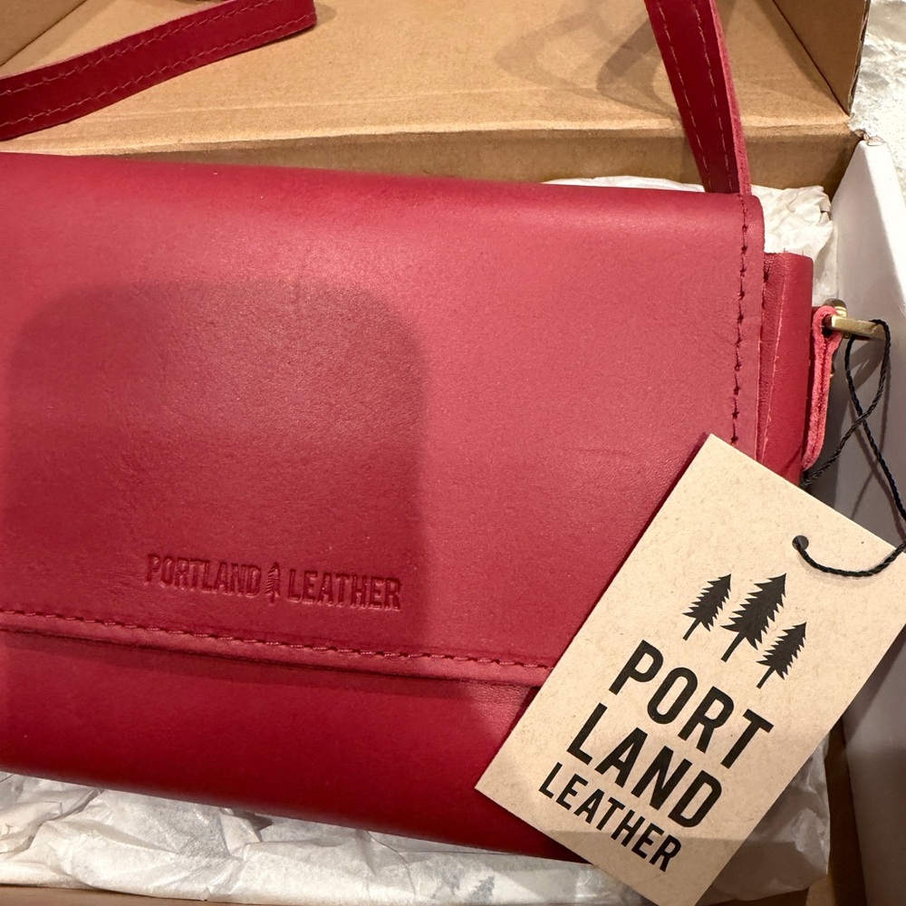 Portland Leather Cherry Crossbody Bag - Picture 3 of 6